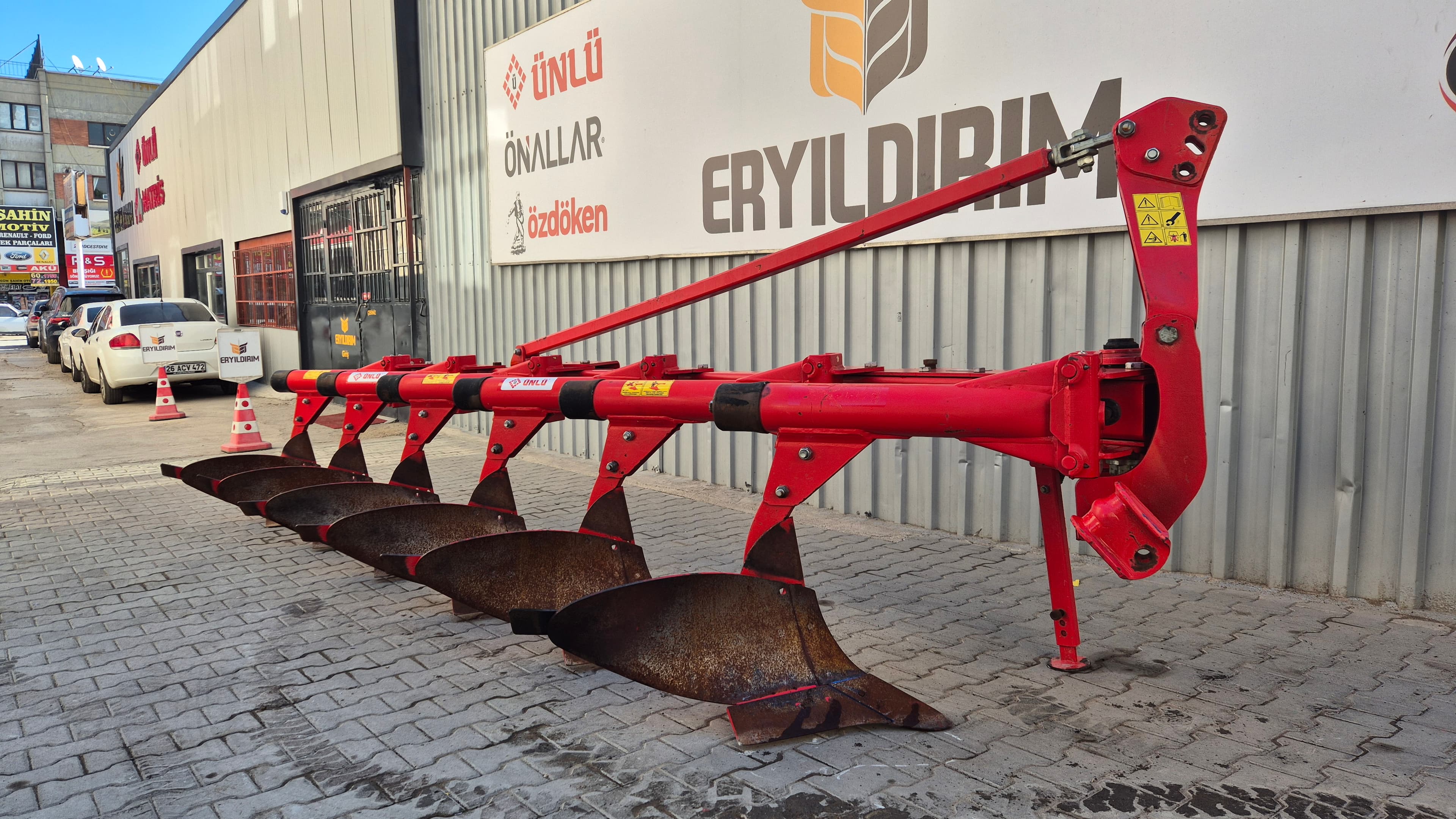 6 lı 12 İnç Mekanik Ayarlı Otomatik Pulluk ÜNLÜ