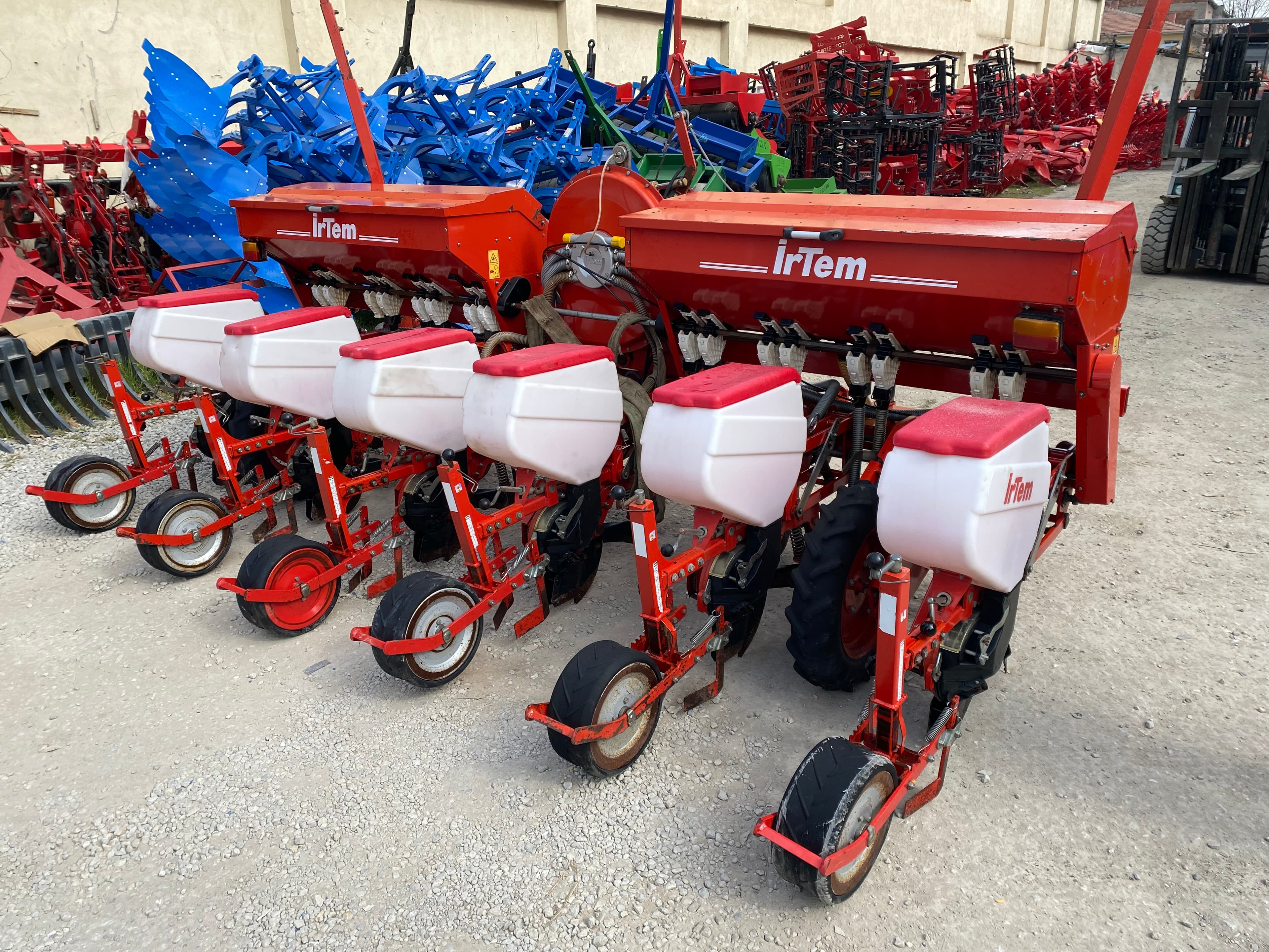6 lı Gübreli Baltalı Pnömatik Mibzer İRTEM